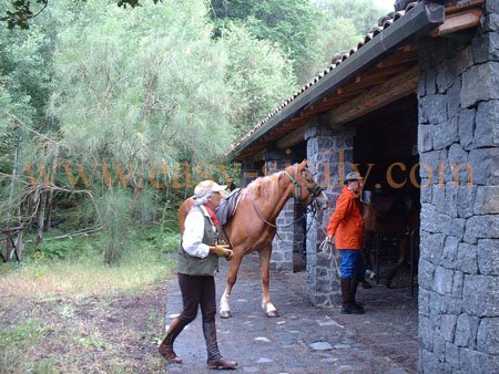 mount_etna_ridingmount_etna_riding_8